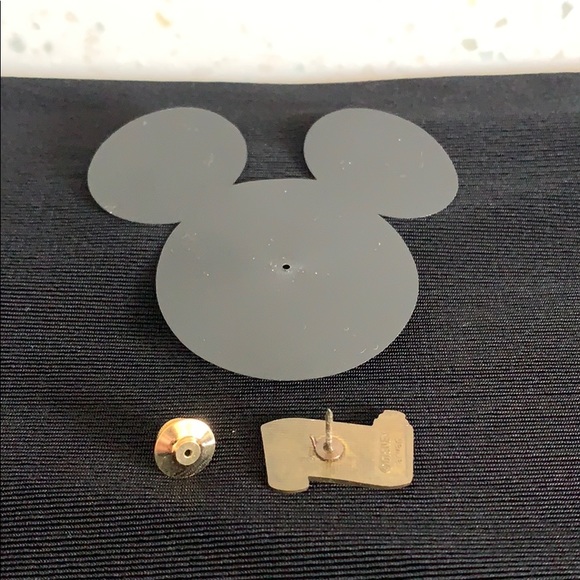 Walt Disney Classics Collection 1997 Event Pin - Picture 7 of 13